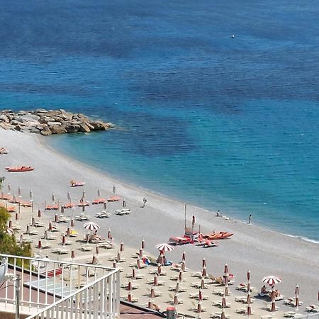 Una Finestra Sul Mare Home 1 Bergeggi Extérieur photo