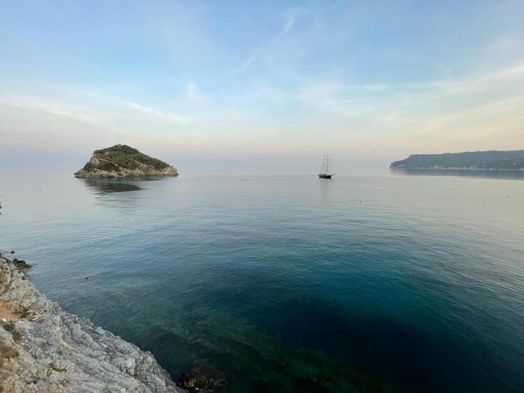 Una Finestra Sul Mare Home 1 Bergeggi Extérieur photo
