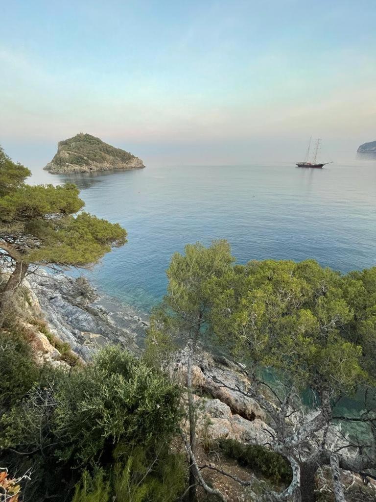 Una Finestra Sul Mare Home 1 Bergeggi Extérieur photo